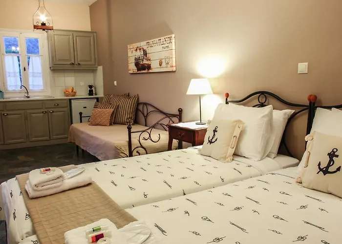 Saint Louis Lägenhetshotell Ándros