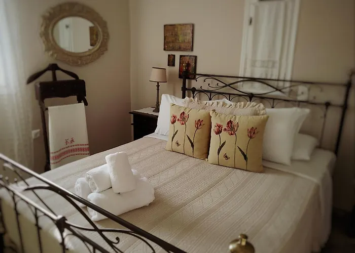 Aparthotel Saint Louis Andros Town