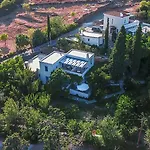 Ξενοδοχείο με διαμερίσματα Saint Louis