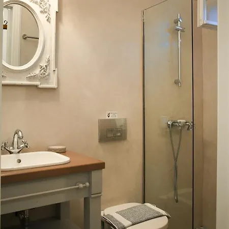 Aparthotel Saint Louis Ándros