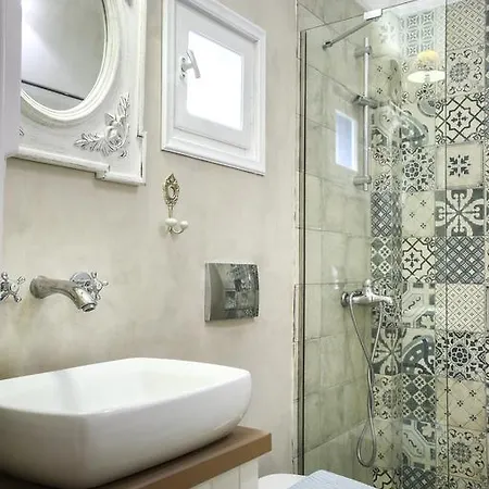 Saint Louis Aparthotel 4*