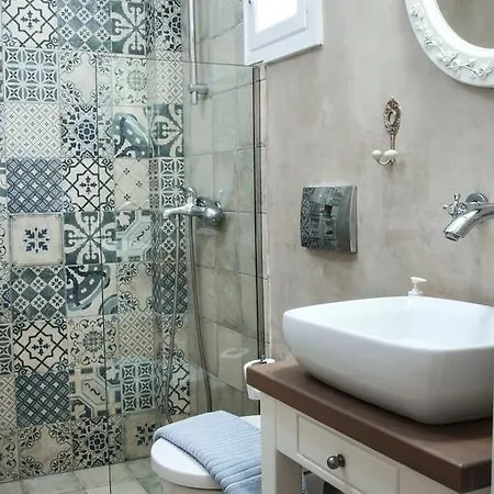 アパートホテル Saint Louis Ándros