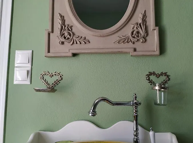 Ξενοδοχείο με διαμερίσματα Saint Louis 4*