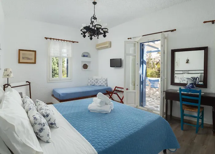 Ξενοδοχείο με διαμερίσματα Saint Louis Άνδρος